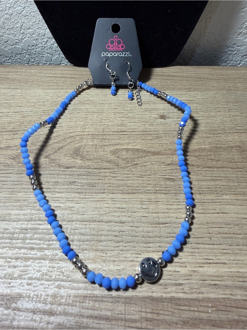 paparazzi Blue Beaded Smile Face Necklace with Dangle Earrings